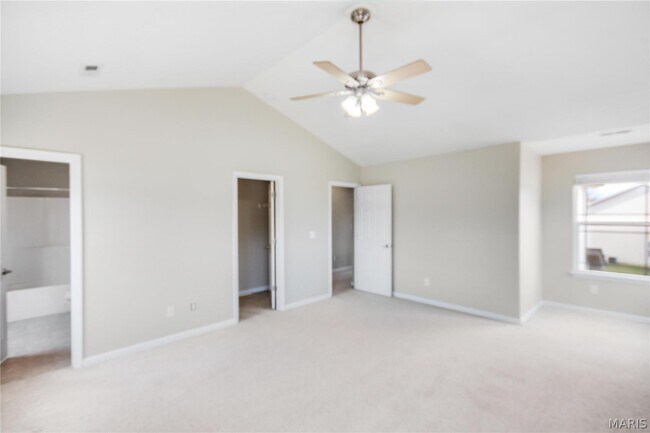 Building Photo - 400 Willott Square Dr