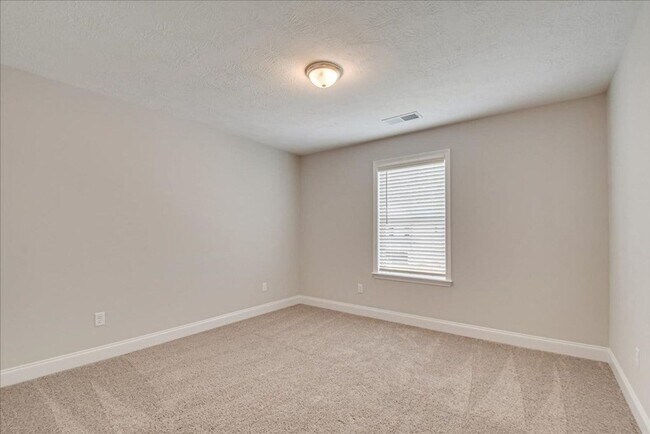 Building Photo - 2551 Traverse Trl
