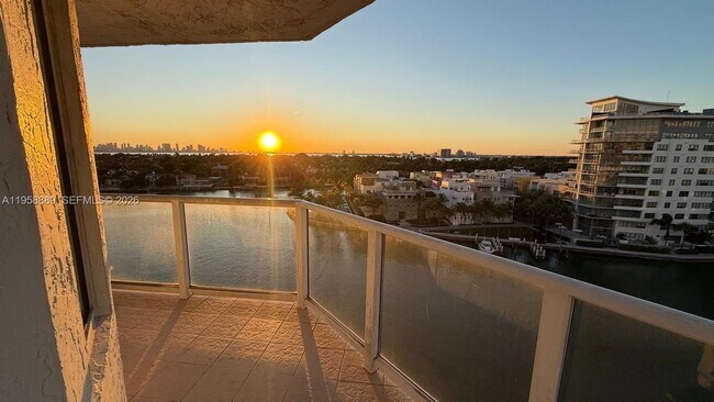 Building Photo - 5900 Collins Ave