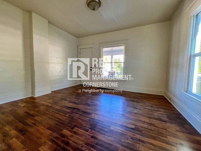 Building Photo - 2-Bedroom Townhome-Style Duplex with Priva...