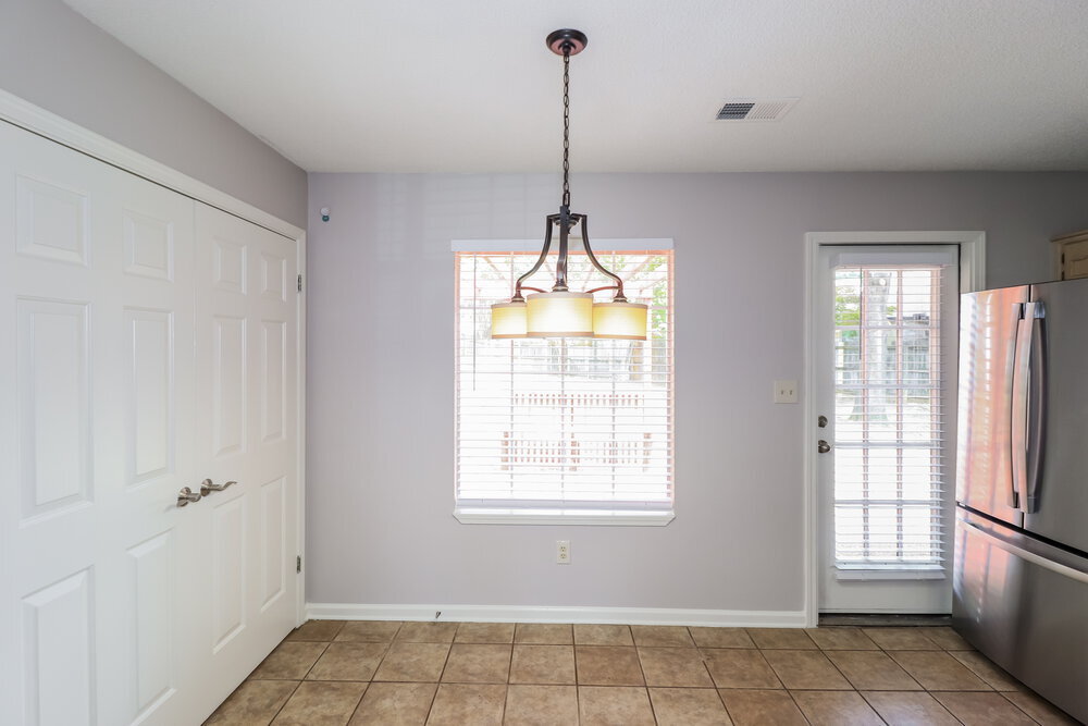 Building Photo - 7890 Hunter's Crossing