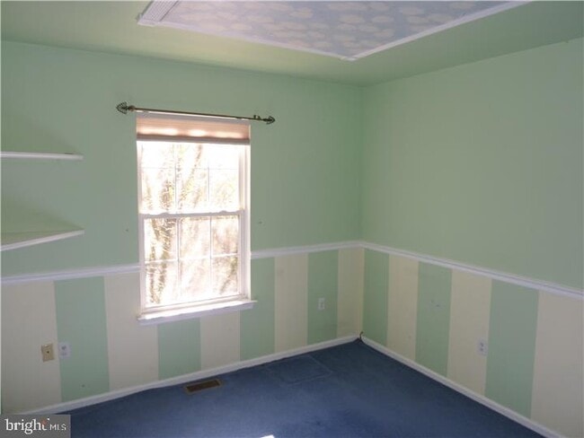 Building Photo - 922 Glackens Ln