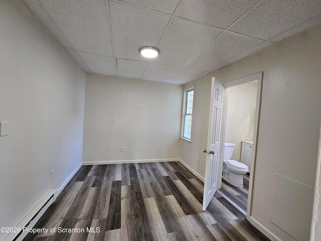 Building Photo - 602 Prospect Ave