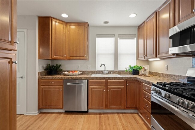 Building Photo - 182 Cuesta De Los Gatos