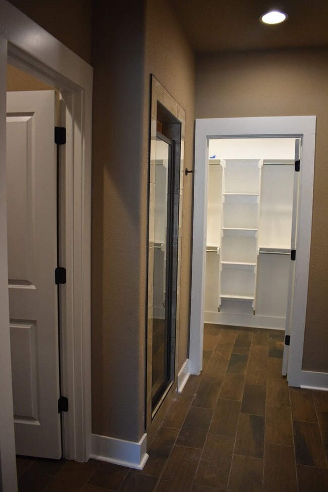 Building Photo - Upscale 4 Bedroom 3.5 Bathroom Home in Fayetteville!!