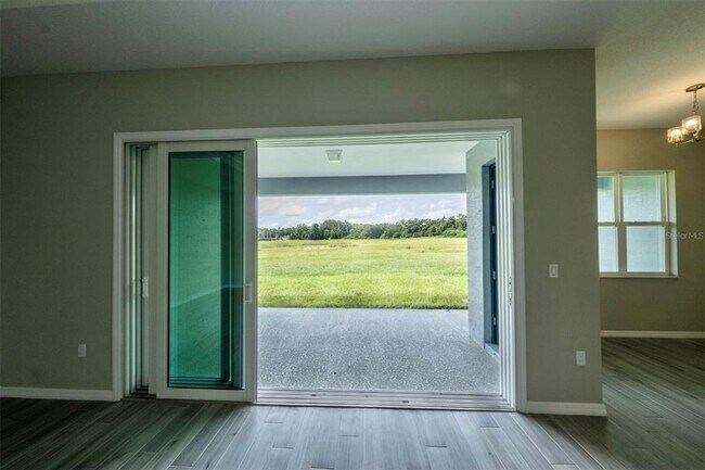 Building Photo - Executive 4/3 Rental