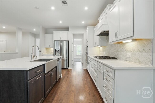 Building Photo - 29 Franklin Cut