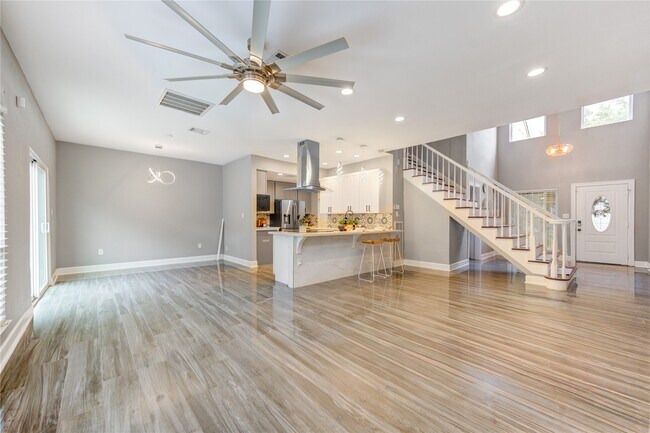 Building Photo - 15137 Kimberley Ct