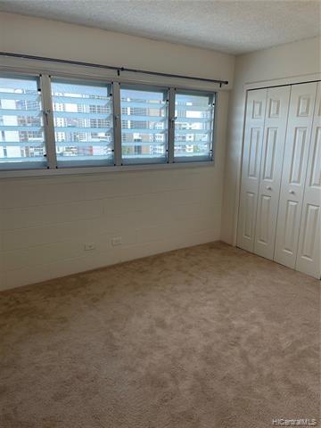 Building Photo - 2421 Ala Wai Blvd