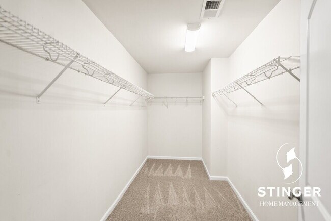 Building Photo - 165 Mission Way