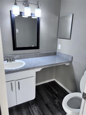 Building Photo - 10749 E NW Hwy