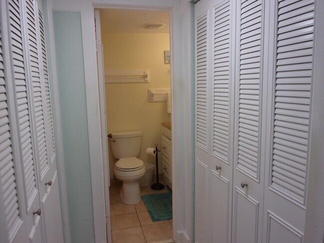 Building Photo - 5650-5A1A A1A S