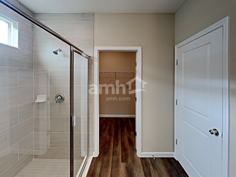 Building Photo - 179 Spruce Pt