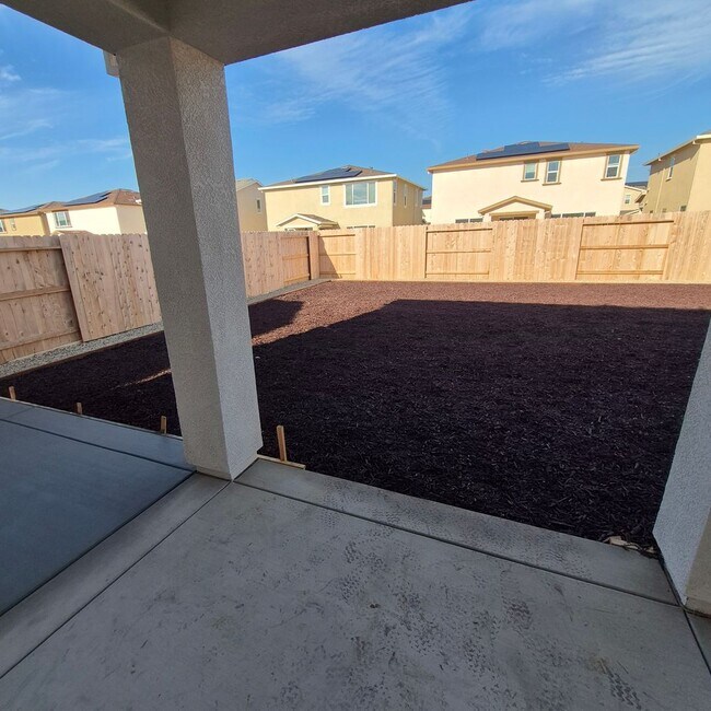Building Photo - Brand New 5 Bedroom Home in Rancho Cordova