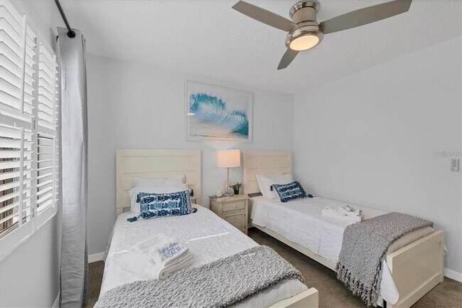 Building Photo - 1640 Stickney Point Rd