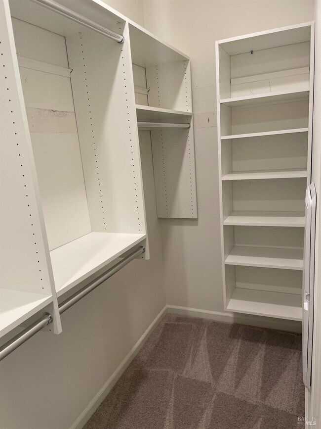 Building Photo - 5820 Kristina Pl