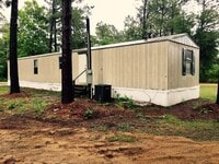 Building Photo - New Home Available! Rent this 2 Bedroom Mobile Home in Aiken!