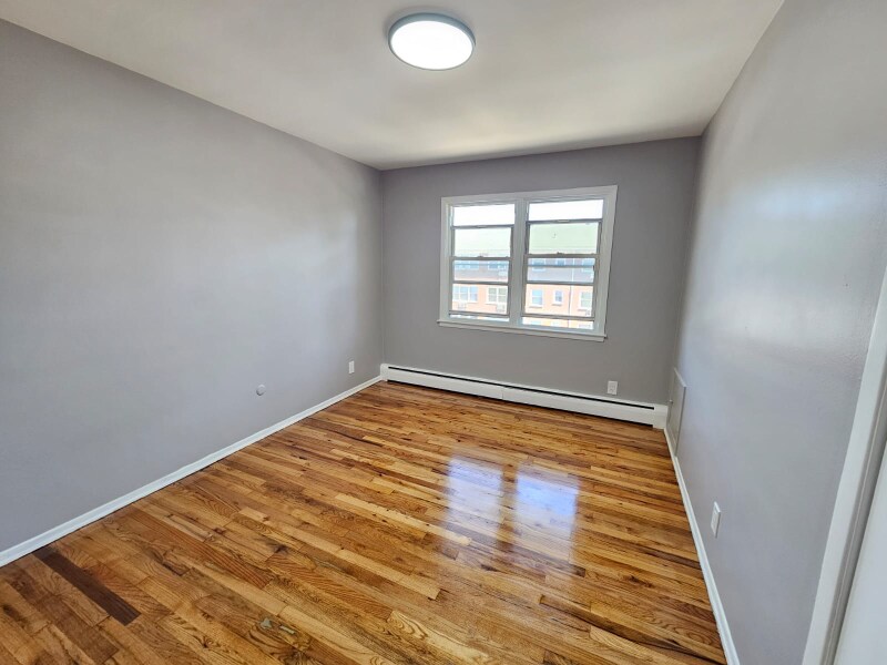 Building Photo - 720 Westfield Ave