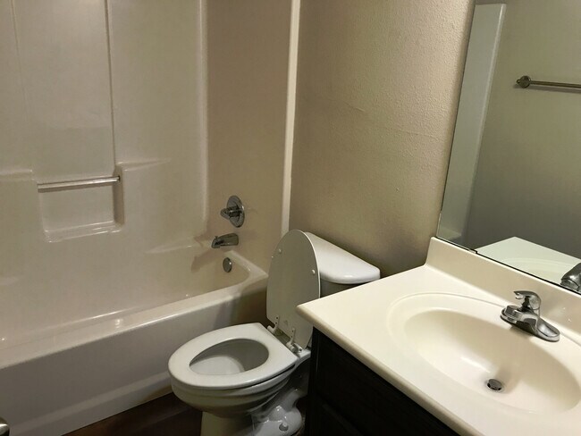 Building Photo - Duplex