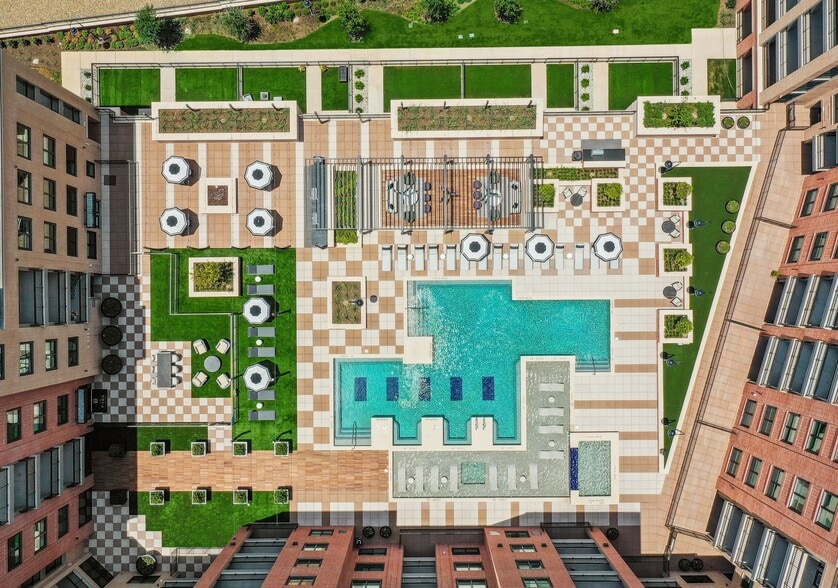 Building Photo - The Park at Katy Trail