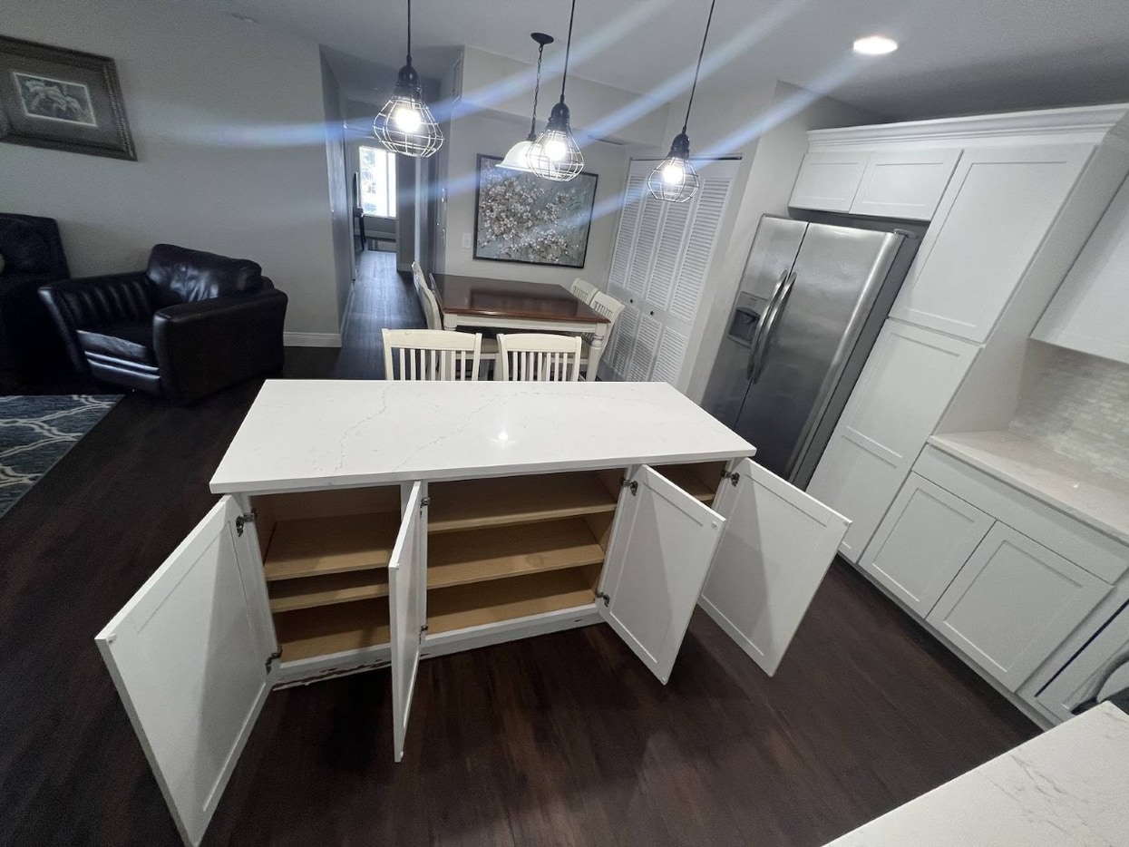 Building Photo - 1258 Pine Ridge Cir W