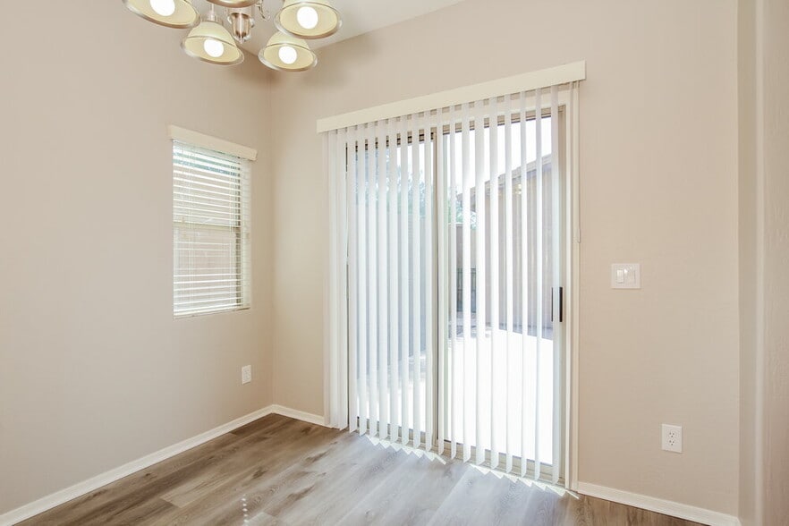 Building Photo - 10295 W Via Del Sol