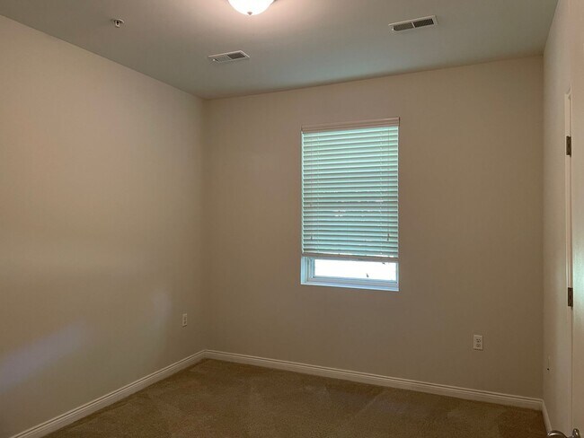 Building Photo - 8510 Grove