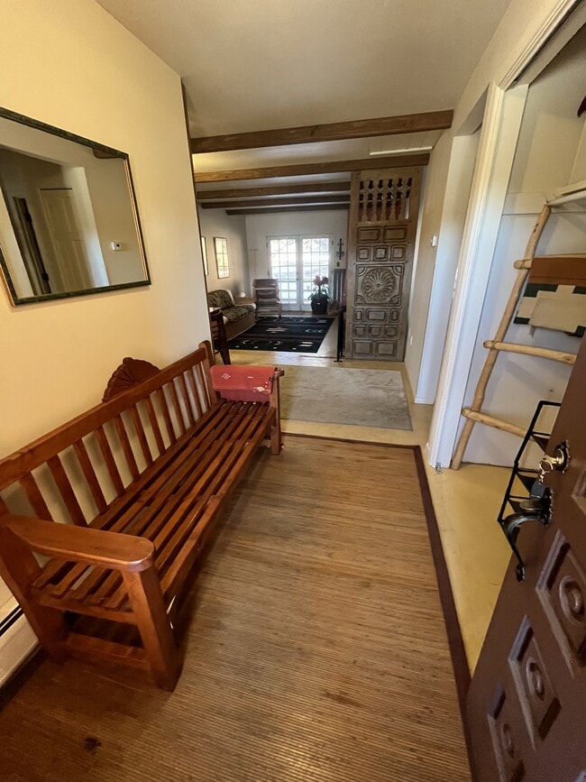 Building Photo - 405 Cam De La Placita