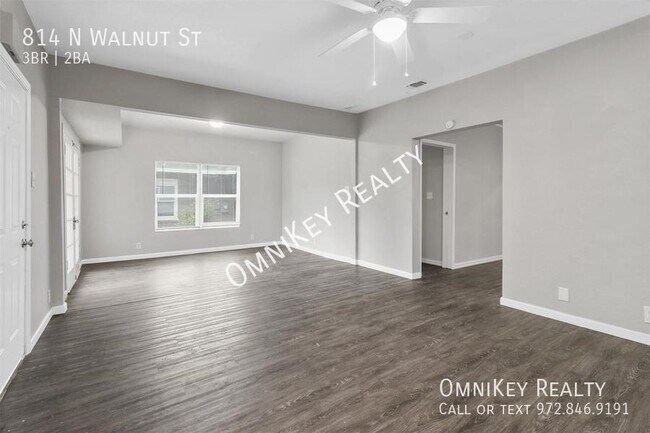 Building Photo - 814 N Walnut St