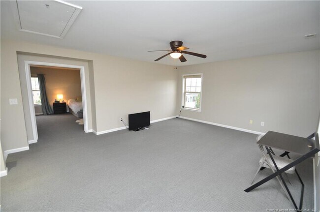 Building Photo - 300 Lime Creek Ct