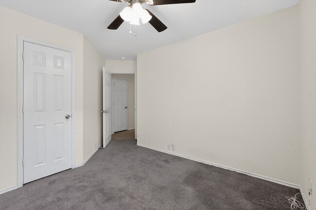 Building Photo - 20114 Larkspur Landing