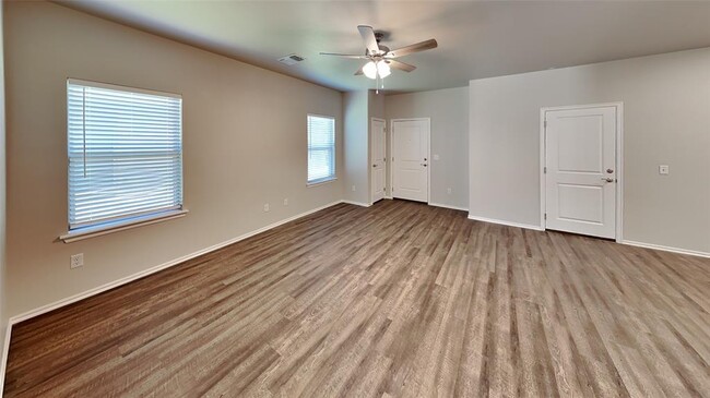 Building Photo - 12525 Florence Ln