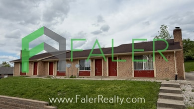 Building Photo - 1122 Redbluff Dr