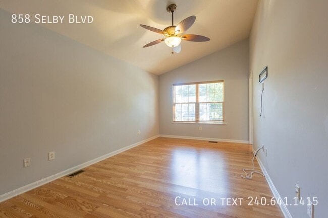 Building Photo - 858 Selby Blvd