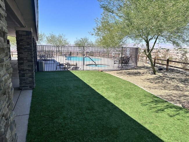 Building Photo - 2539 Bora Trl