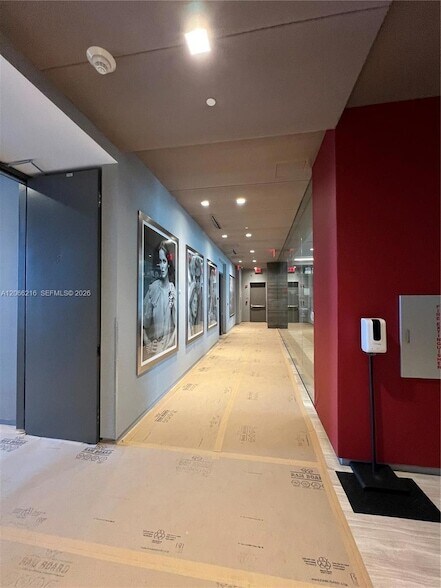 Building Photo - 1080 Brickell Ave