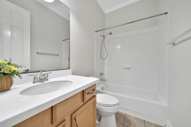 Building Photo - 6523 Monrovia Ln
