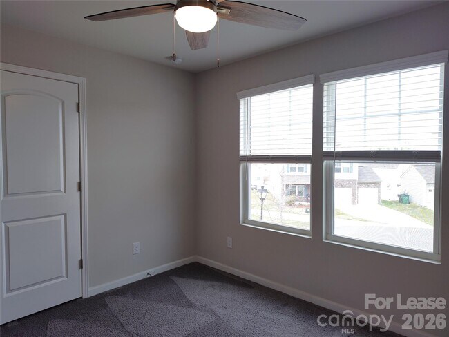 Building Photo - 8931 Rockrose Wy