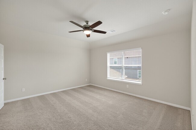 Building Photo - 9219 Grace Rdg Dr