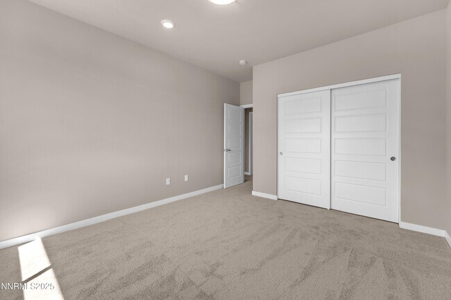 Building Photo - 1466 Copper Point Cir