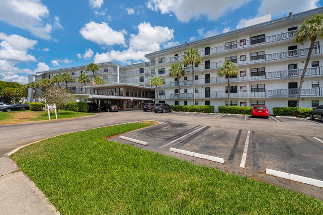 Building Photo - 9235 SW 8th St