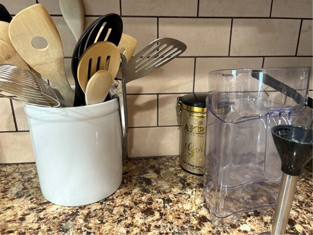 Building Photo - 525 E Seaside Way