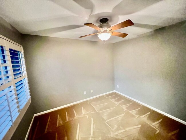 Building Photo - Welcome to this beautiful 3-bedroom, 2-bathroom condo in the desirable Avalon at Eagles Crossing