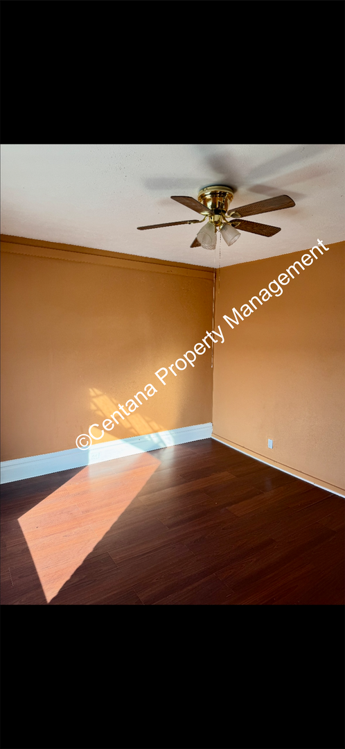 Building Photo - 601 W Mercury St