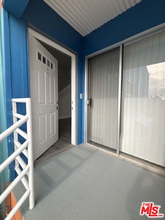 Building Photo - 915 Broadway St