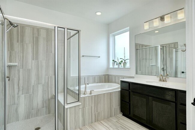 Building Photo - 5005 Yucca Flower Ln