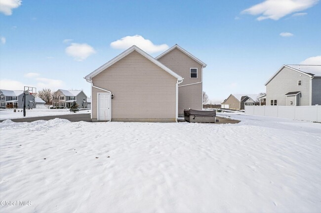 Building Photo - 8 Coronado Way