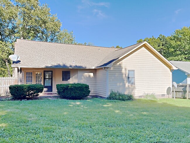 Building Photo - 3705 Stoneridge Drive