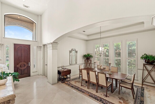 Building Photo - 4513 Country Club View