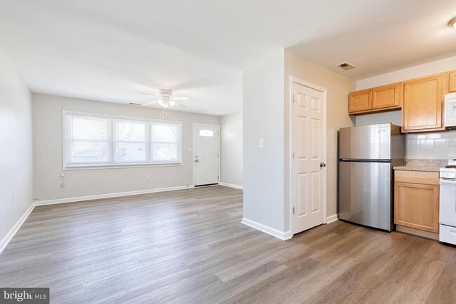 Building Photo - 142 Alview Terrace